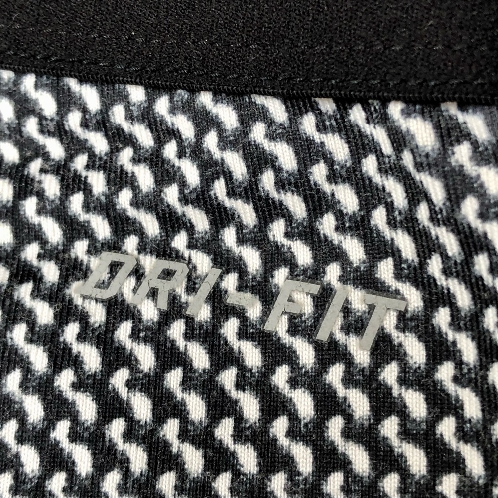 Nike | Pro Hyperwarm Engineered Print Legging - image 6